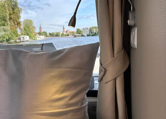 Nena Hausboot * Berlín