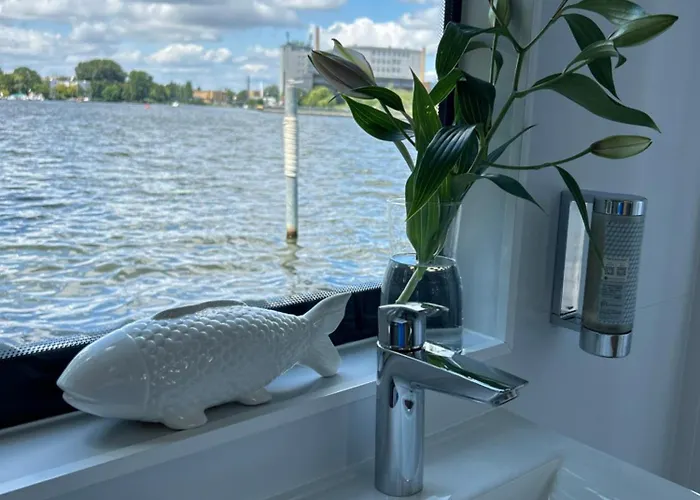 Nena Hausboot * Berlín