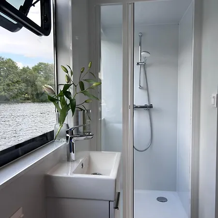 Nena Hausboot * Βερολίνο