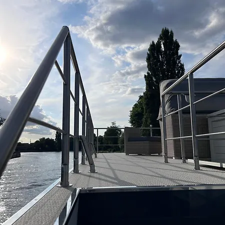 Nena Hausboot Berlino