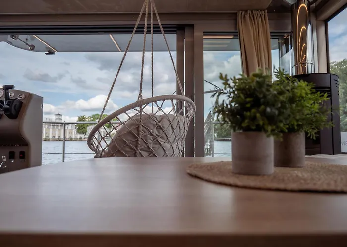 Botel Nena Hausboot Berlin